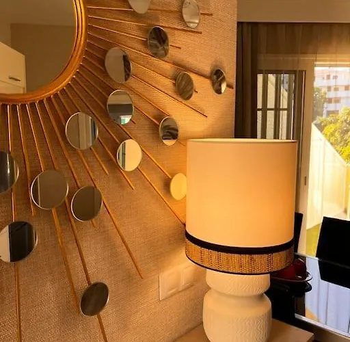 Апартаменти Cozy Адехе